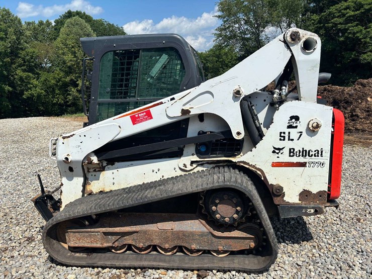 2016-bobcat-t770-image-6