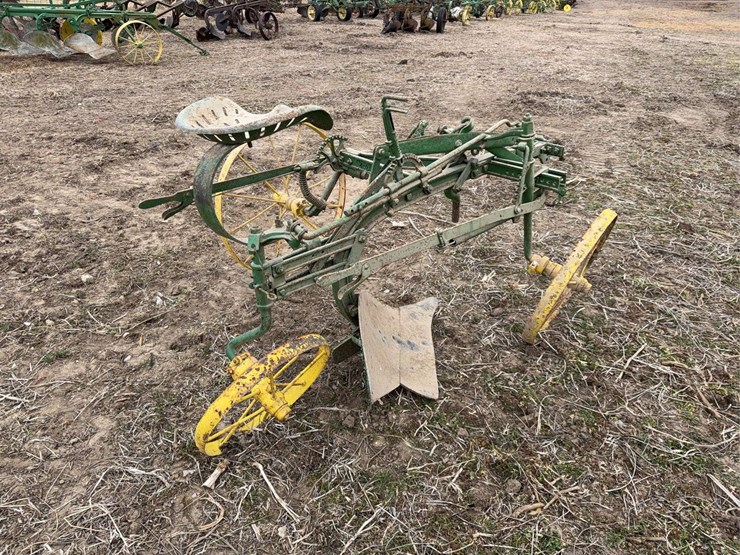 john-deere-one-bottom-plow-image-5
