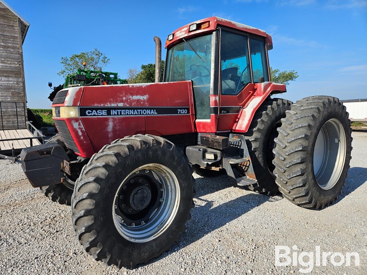 1990-case-ih-7130-image-1