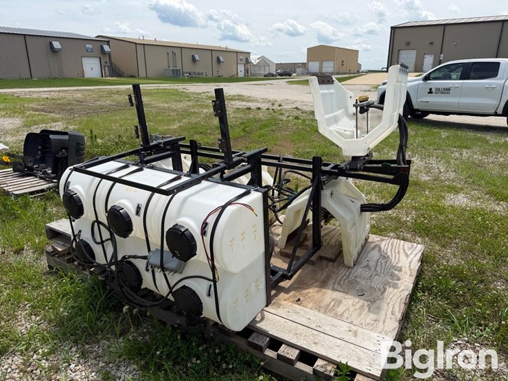 shop-built-4r30-3-pt-hood-sprayer-image-5