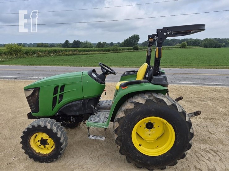 john-deere-3032e-image-11