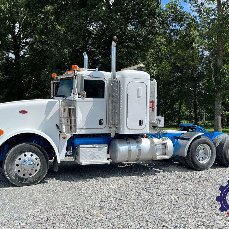 2013 PETERBILT 367