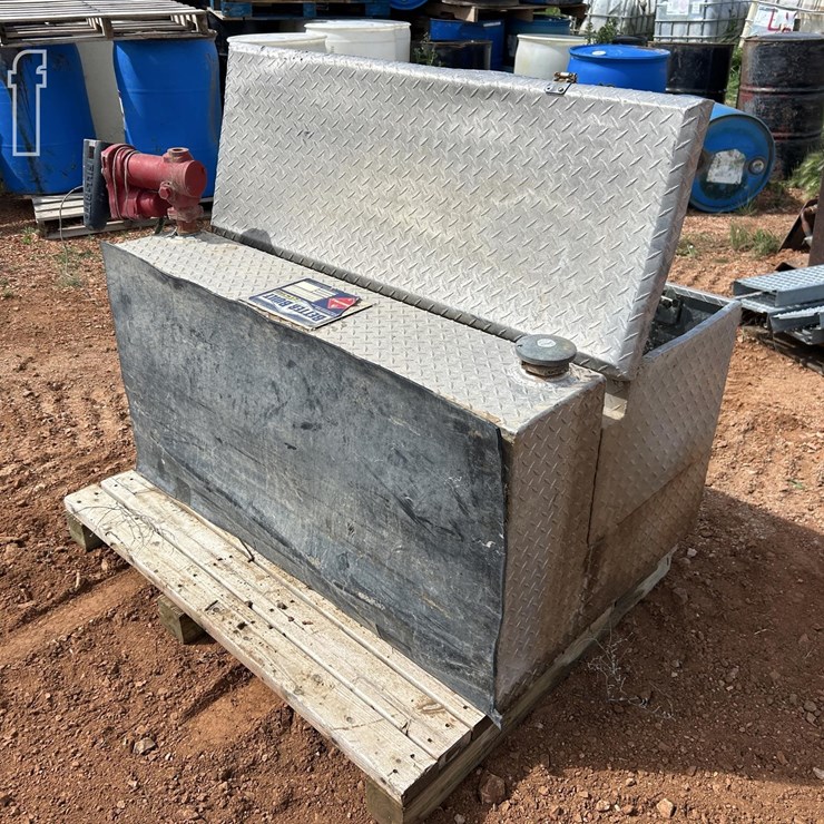 FUEL TANK W/TOOLBOX 6370