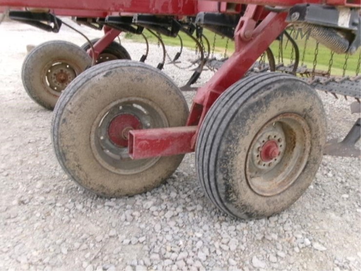 case-ih-4300-image-7