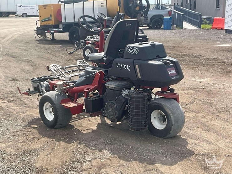 green-master-3300-mower-image-4