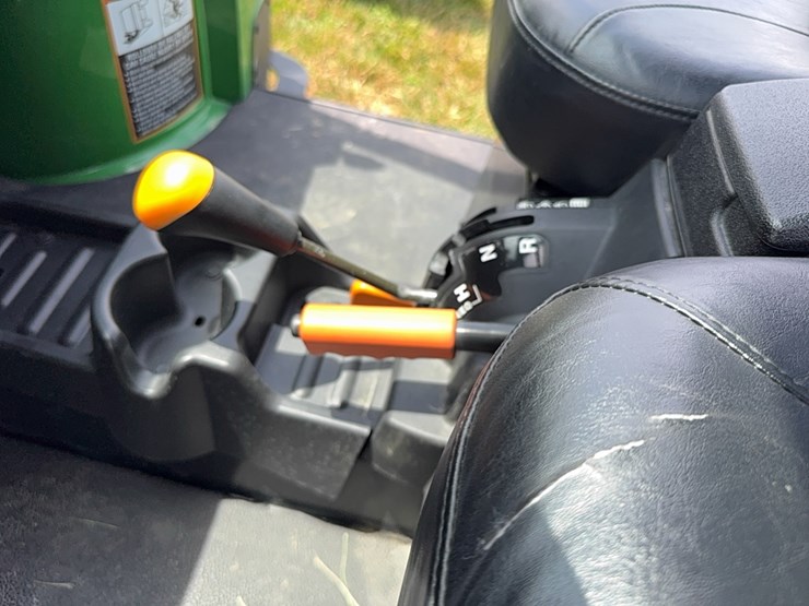 2012-john-deere-gator-image-30