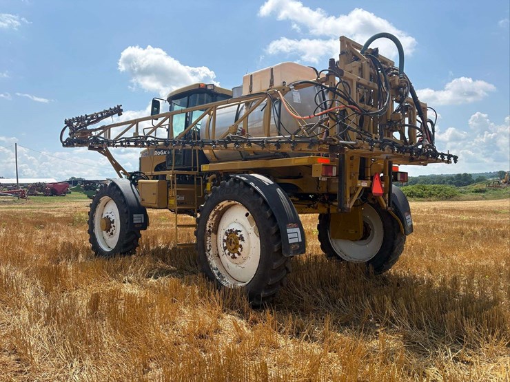 rogator-1254-sprayer-image-6