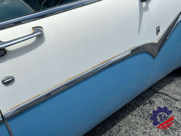 1955-ford-fairlane-club-sedan-image-22