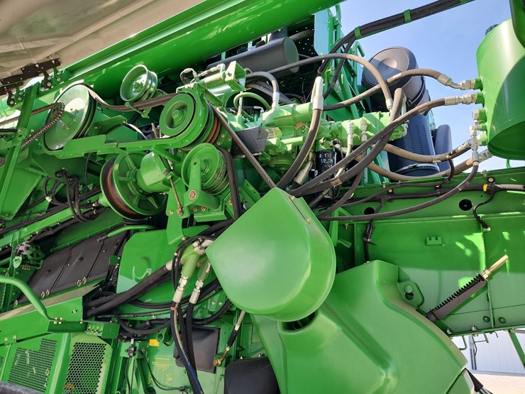 2010-john-deere-9670-sts-image-26