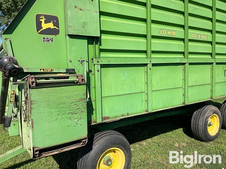 john-deere-716-image-10
