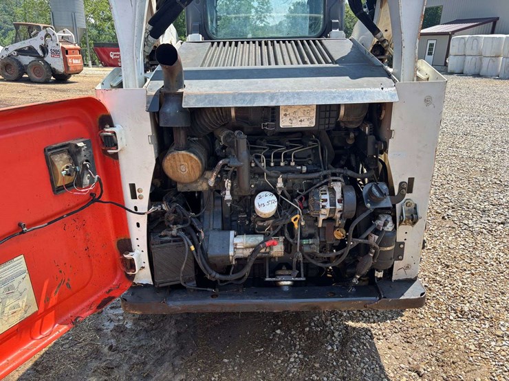 2015-bobcat-s530-image-7