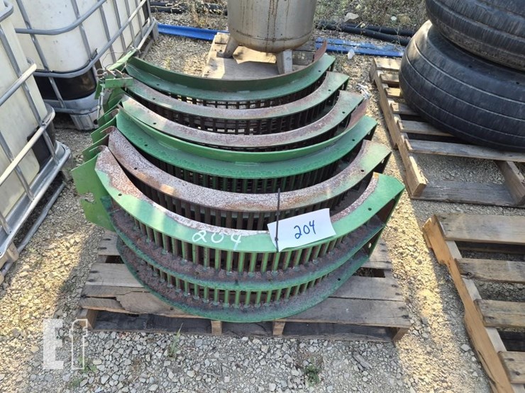 john-deere-combine-concaves-image-1