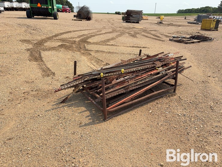 steel-fence-posts-image-7