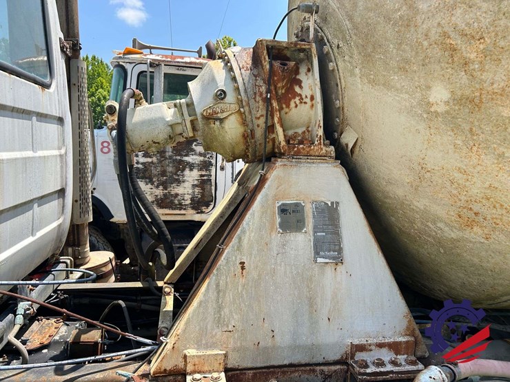 1997-mack-dm690s-image-24