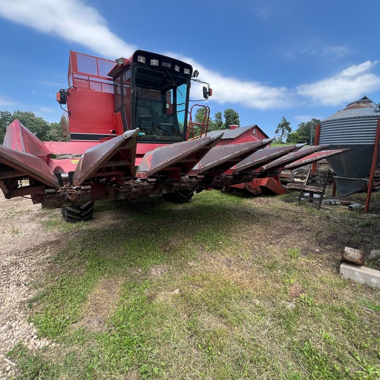 #9555 • 963 Corn Head