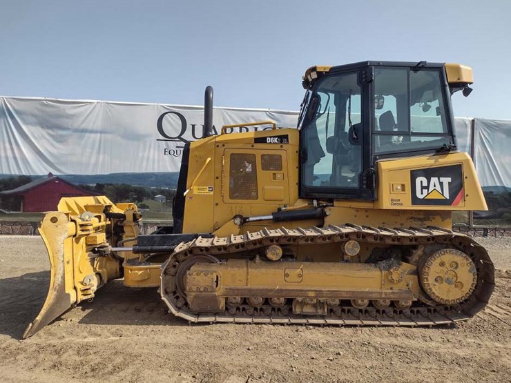 2020-caterpillar-d6k2-xl-image-1