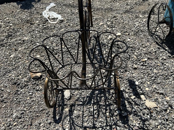 #161-•-metal-art---tricycle-w/-(3)-flower-pots-image-6