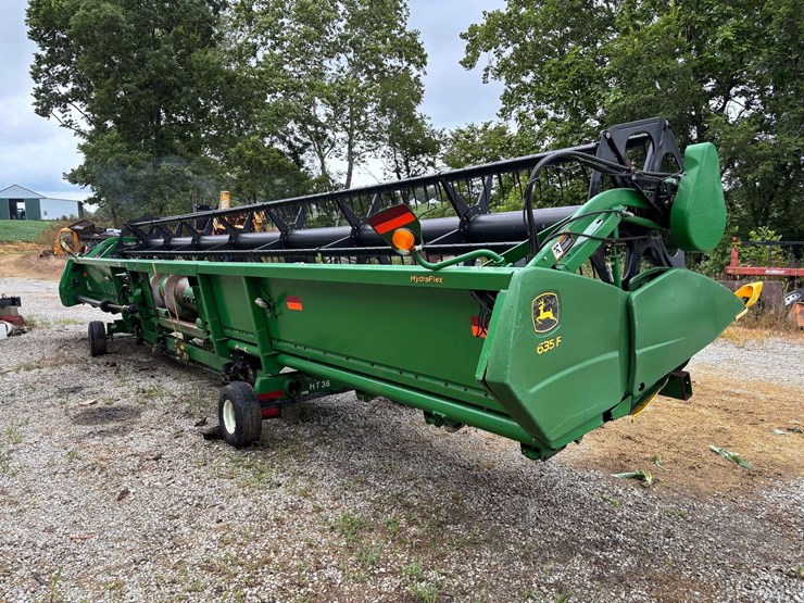 john-deere-635f-image-11