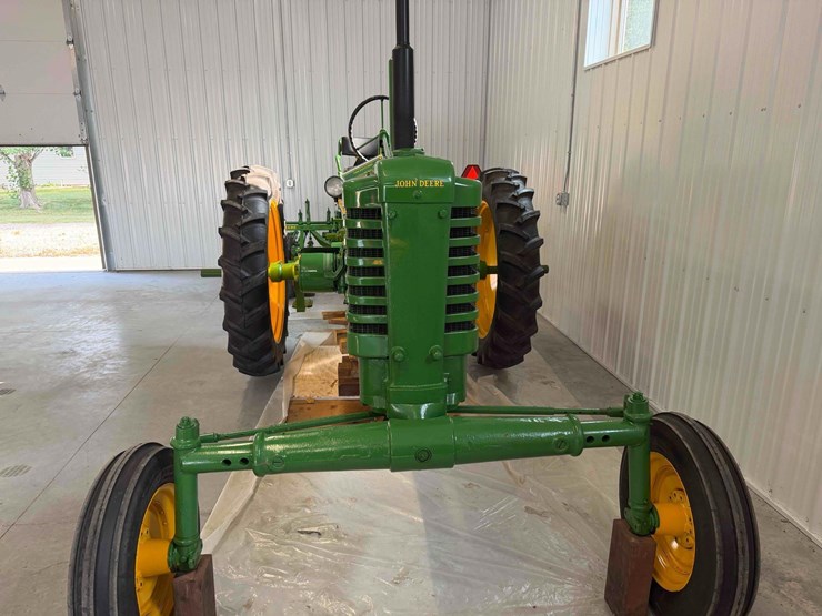 1948-john-deere-bw-image-2