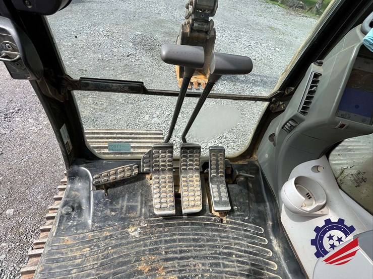 2018-hitachi-zx300-lc-6n-image-87
