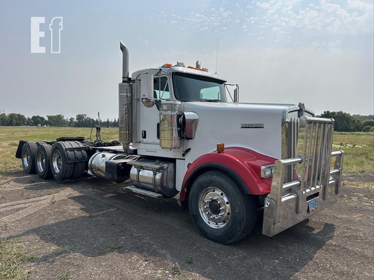 2007-kenworth-w900-image-3