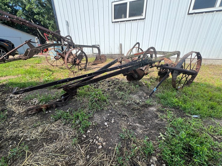 john-deere-2-image-1