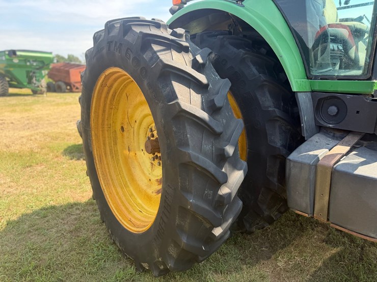 2007-john-deere-8430-image-11