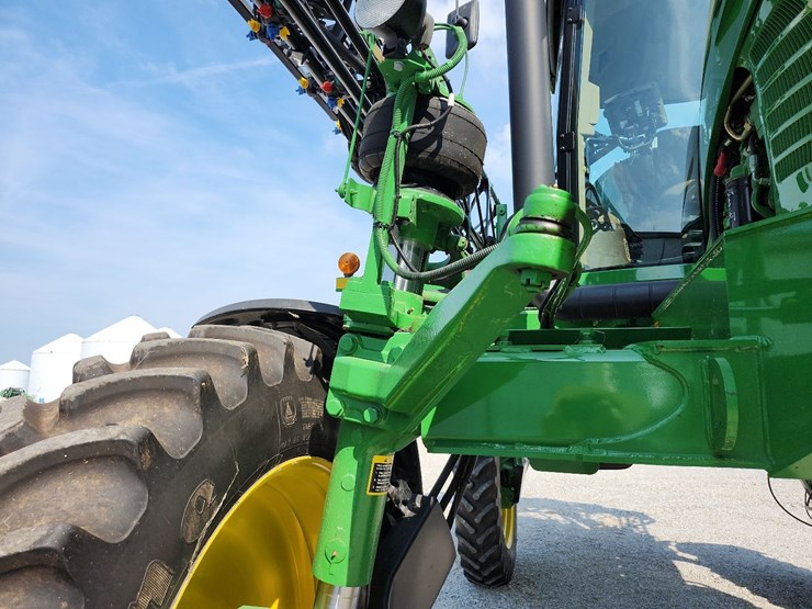 2011-john-deere-4730-image-33