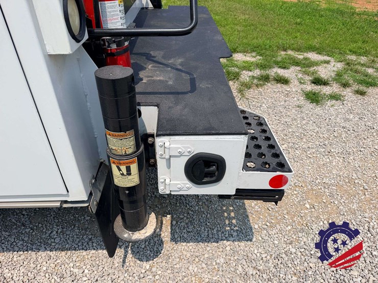2019-ford-f550-xl-image-43