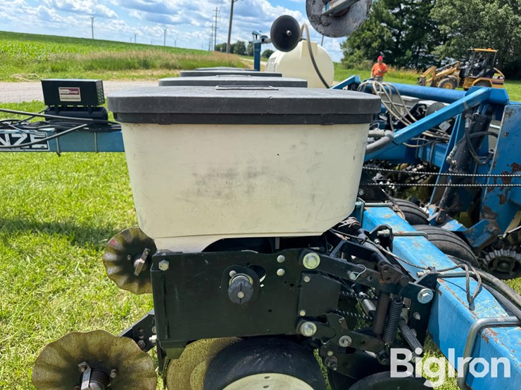 kinze-df-image-17