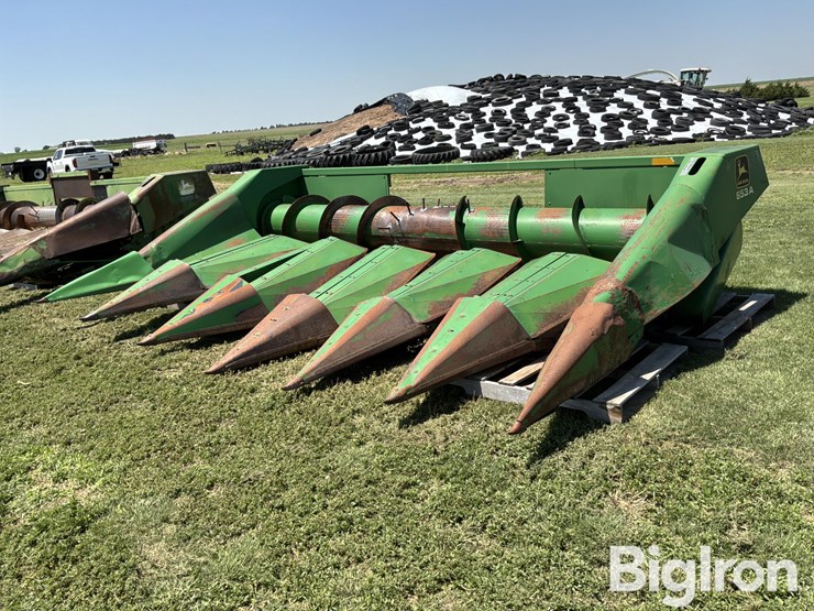 john-deere-653a-image-1