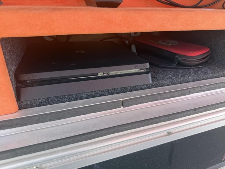 #63-•-2016-lark-20'-gaming-trailer-�-fully-equipped-image-9