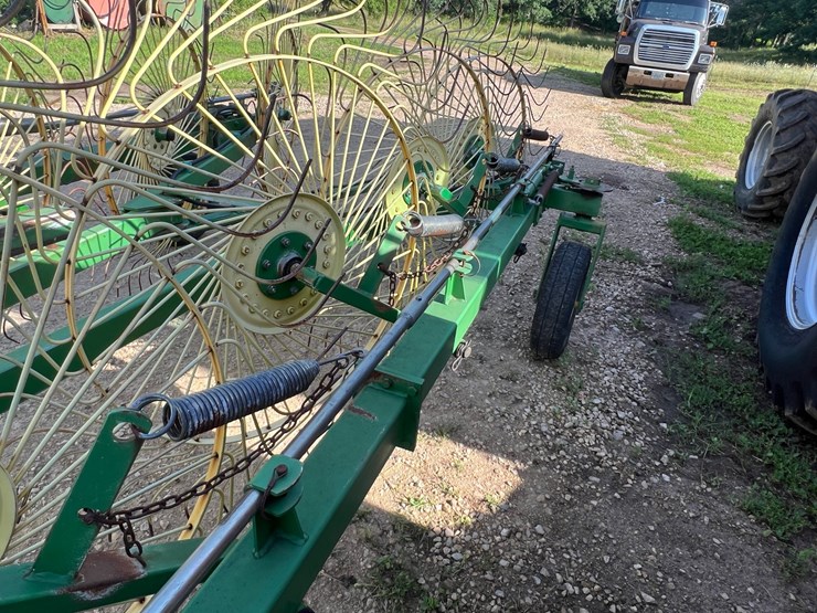 #9573-•-10-wheel-v-rake-image-13