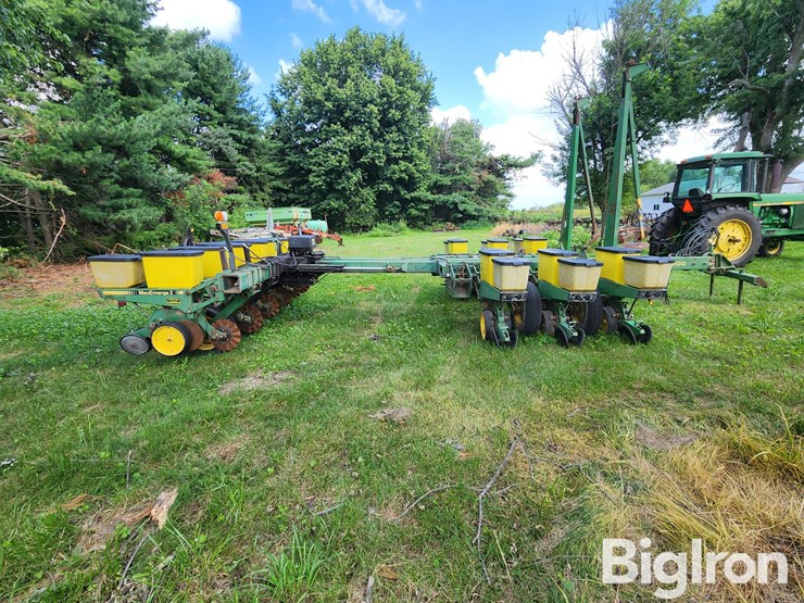1992-john-deere-7200-image-4