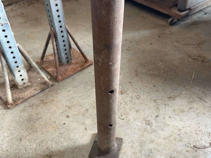 homemade-heavy-duty-adjustable-steel-jack-stands-and-support-column-image-2
