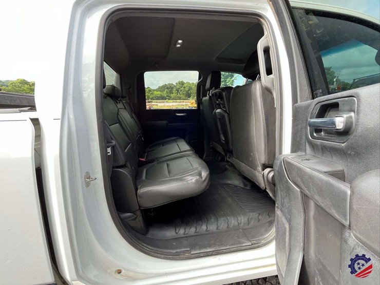 2021-chevrolet-silverado-2500-image-43