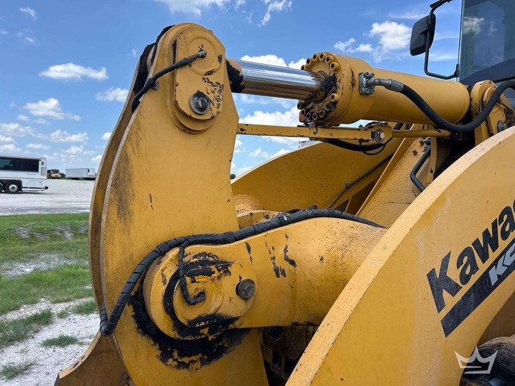 2016-kawasaki-80z7-articulated-wheel-loader-image-22