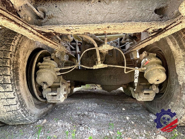 1997-mack-dm690s-image-55