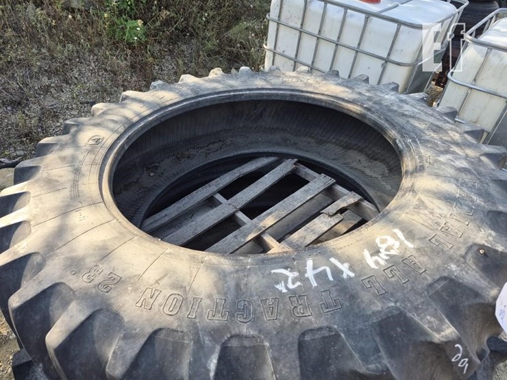 tractor-tire-image-2