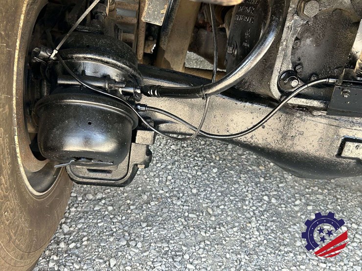 2007-mack-granite-cv713-image-57