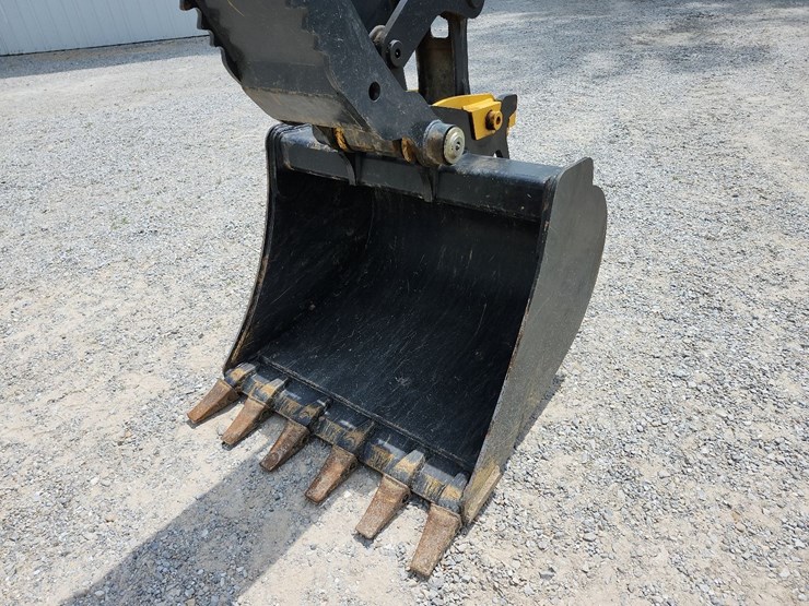 2022-deere-60g-image-13