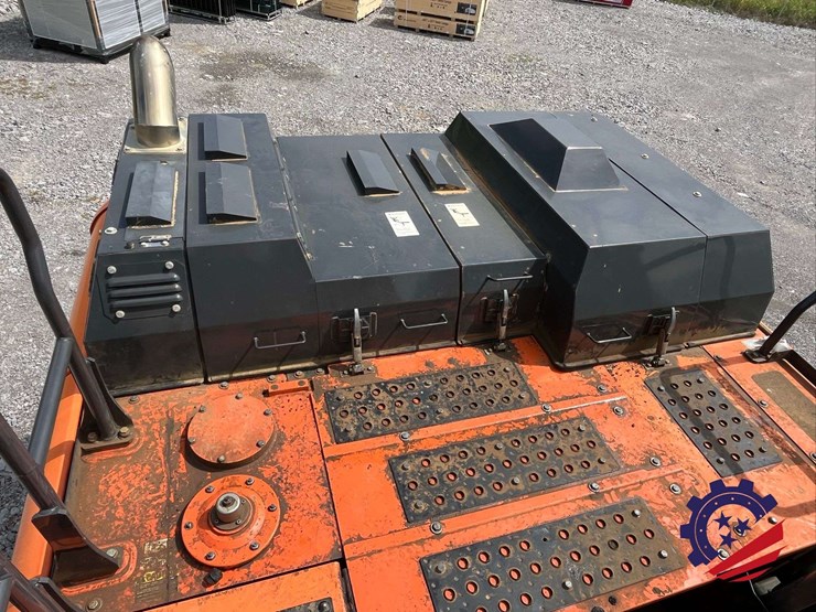 2018-hitachi-zx300-lc-6n-image-72