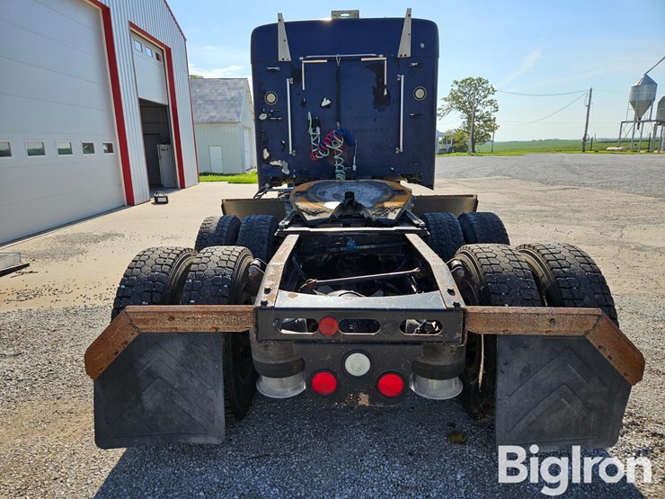 2005-freightliner-fld132-classic-xl-image-6
