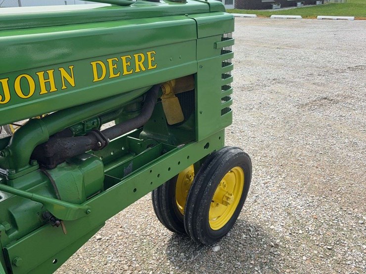 john-deere-model-b-image-10