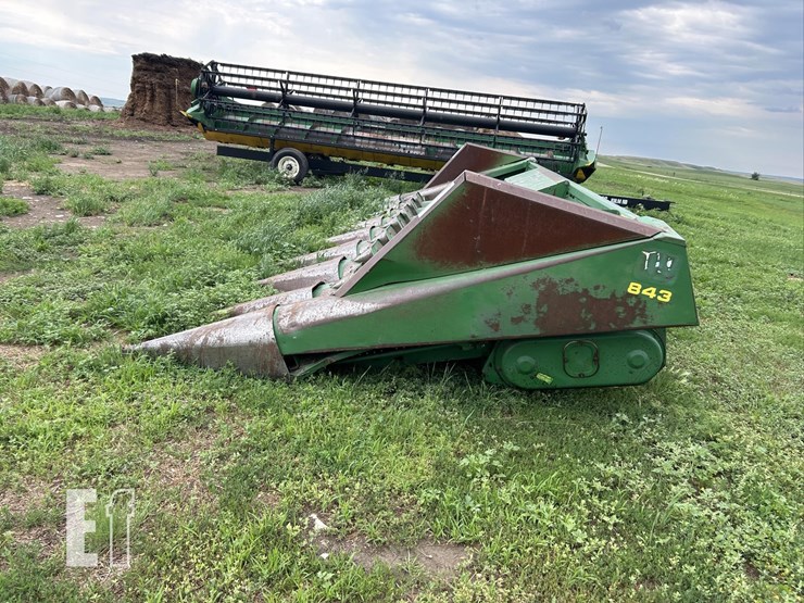 john-deere-843-image-2