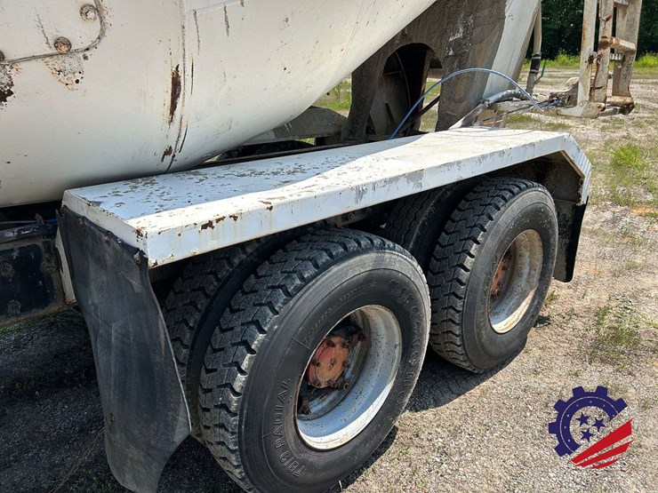 1988-mack-dm690s-image-30
