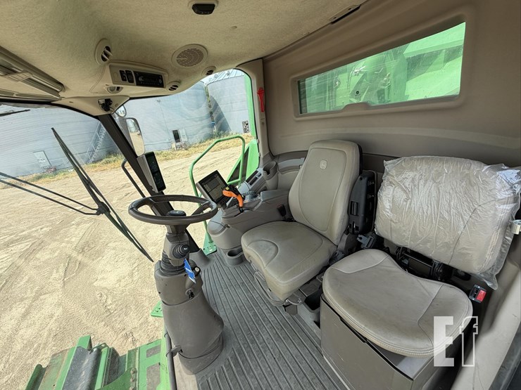 2020-john-deere-s780-image-57