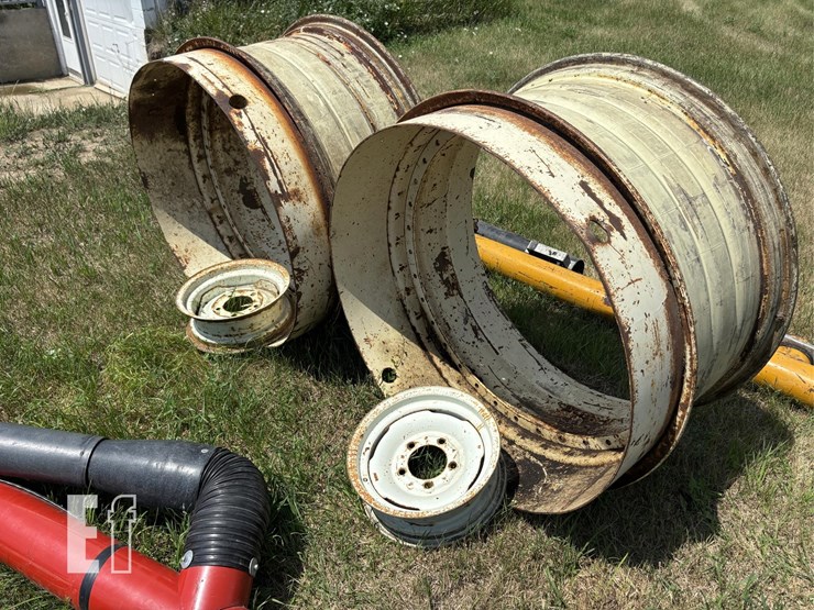 2x-16x38-tractor-rims-for-duals-image-2