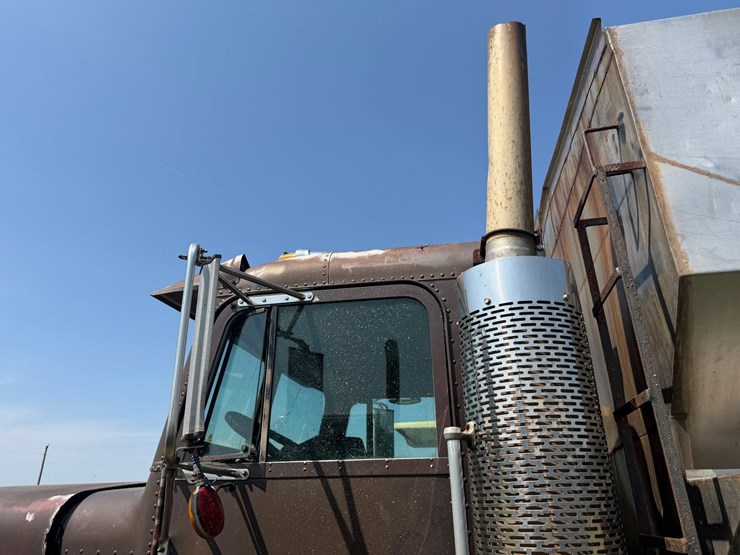 #52611-•-1985-freightliner-single-cab-t/a-fertilizer-truck-2fupysyb5fh254590-inv#52611-image-38