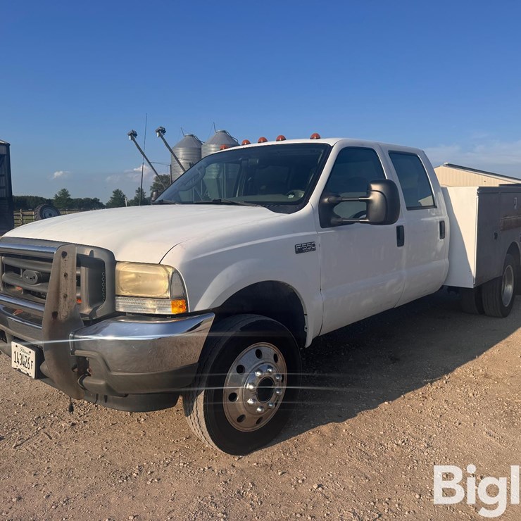2002 FORD F550